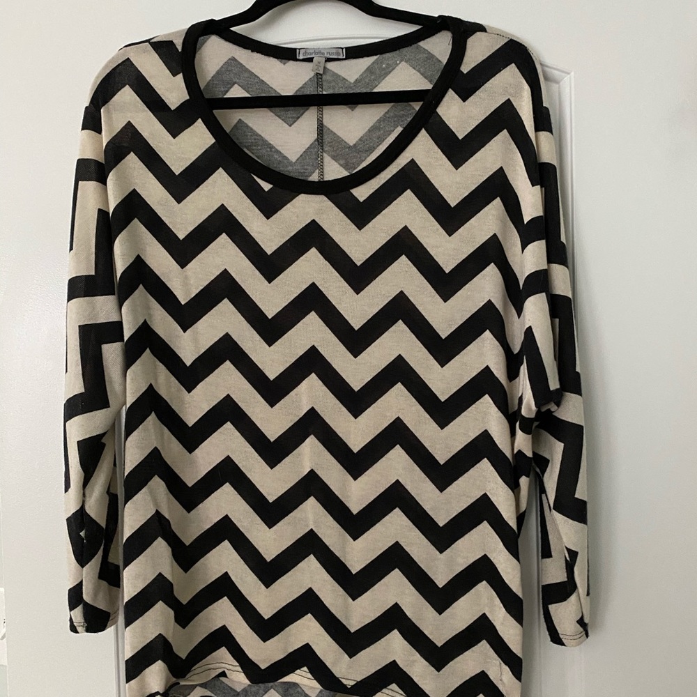 Cream/black Chevron Top